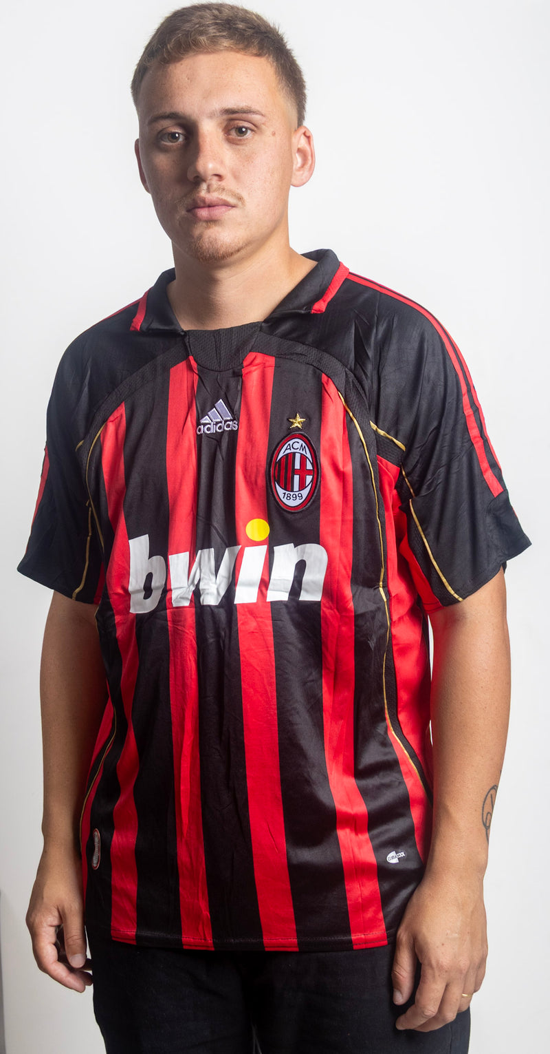 Camiseta Milan Retro 07/08 - Kaká 22